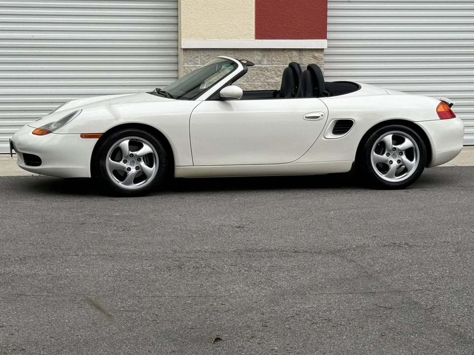 2001 Porsche 986 Boxster - Image 26 of 31