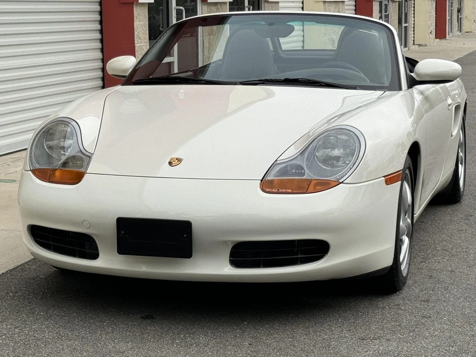 2001 Porsche 986 Boxster - Image 4 of 31