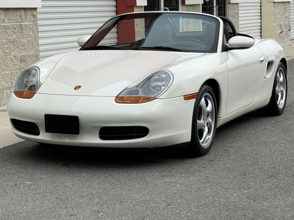 2001 Porsche 986 Boxster - Image 3 of 31