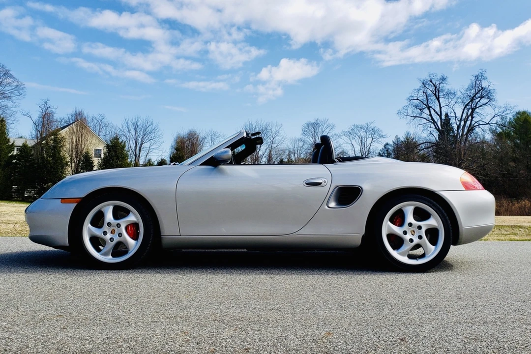 2001 Porsche 986 Boxster S - Image 14 of 31