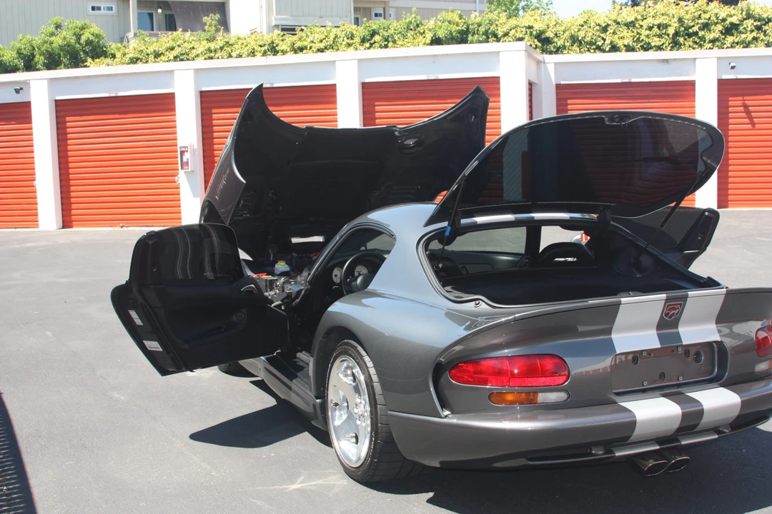 2002 Dodge Viper GTS 2nd Gen - Image 27 of 31
