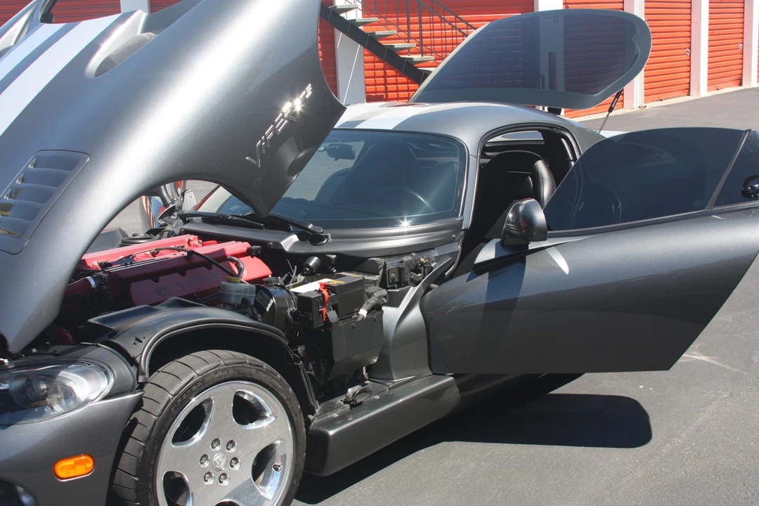 2002 Dodge Viper GTS 2nd Gen - Image 28 of 31