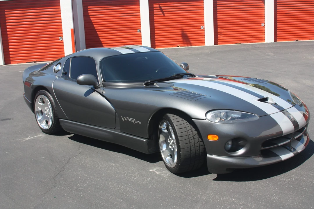 2002 Dodge Viper GTS 2nd Gen - Image 12 of 31