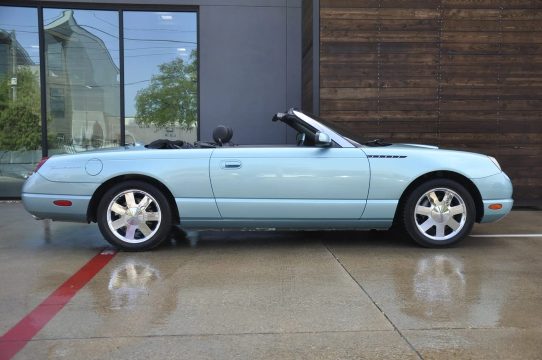 2002 Ford Thunderbird 11th Gen - Image 10 of 31