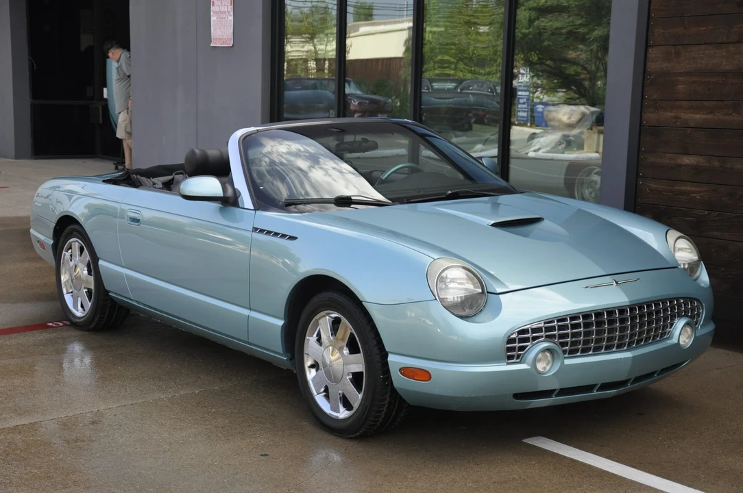 2002 Ford Thunderbird 11th Gen - Image 13 of 31