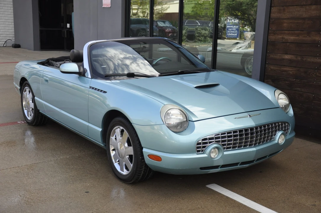 2002 Ford Thunderbird 11th Gen - Image 14 of 31