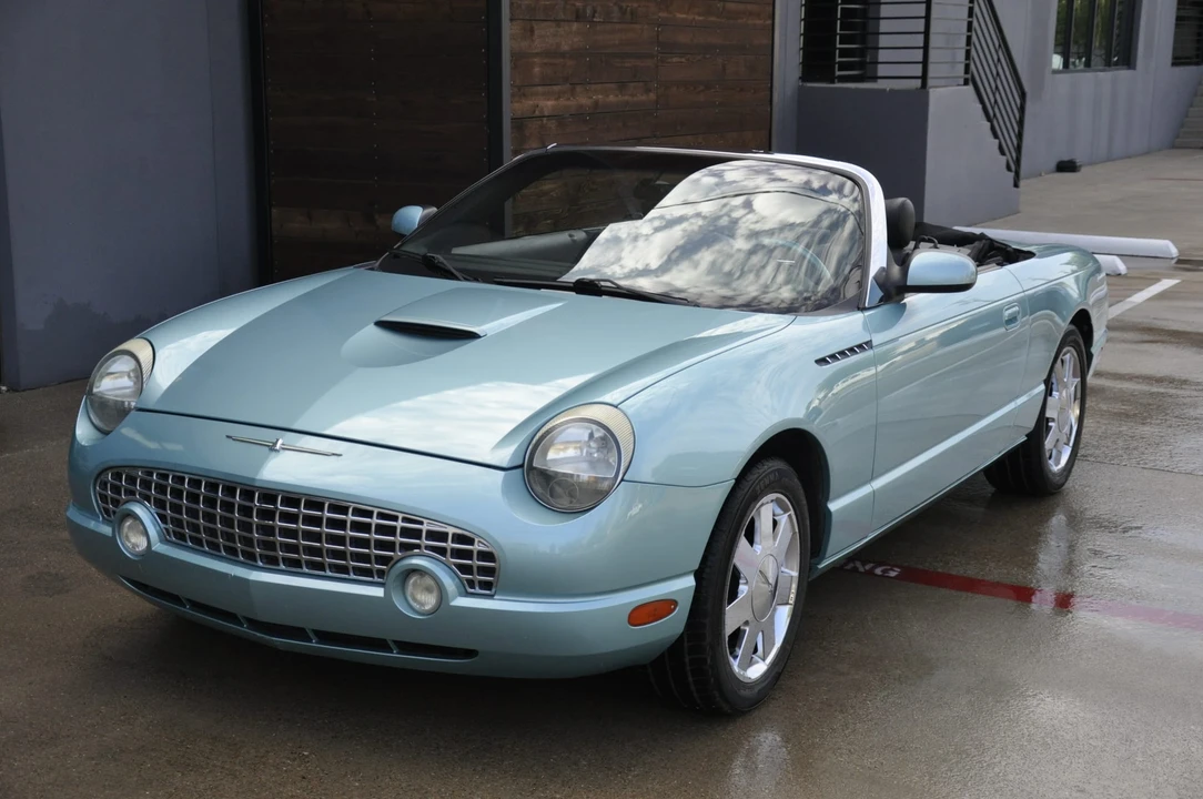 2002 Ford Thunderbird 11th Gen - Image 2 of 31