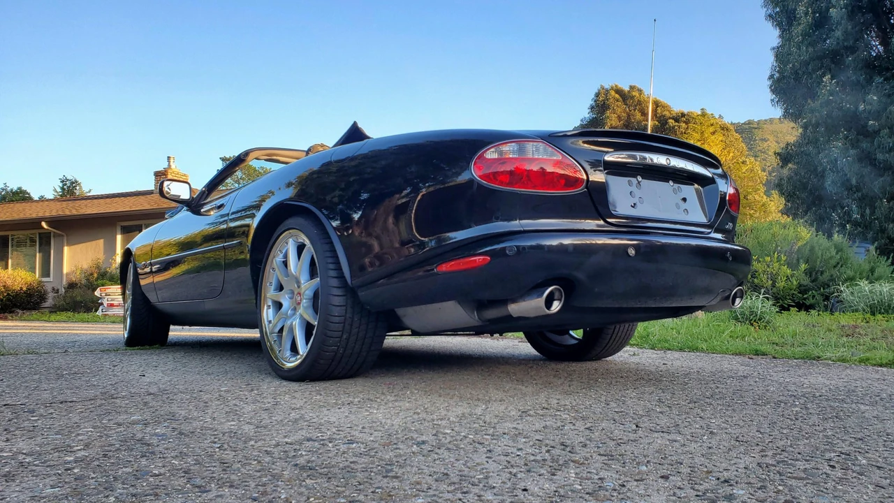 2002 Jaguar X100 XKR - Image 11 of 31