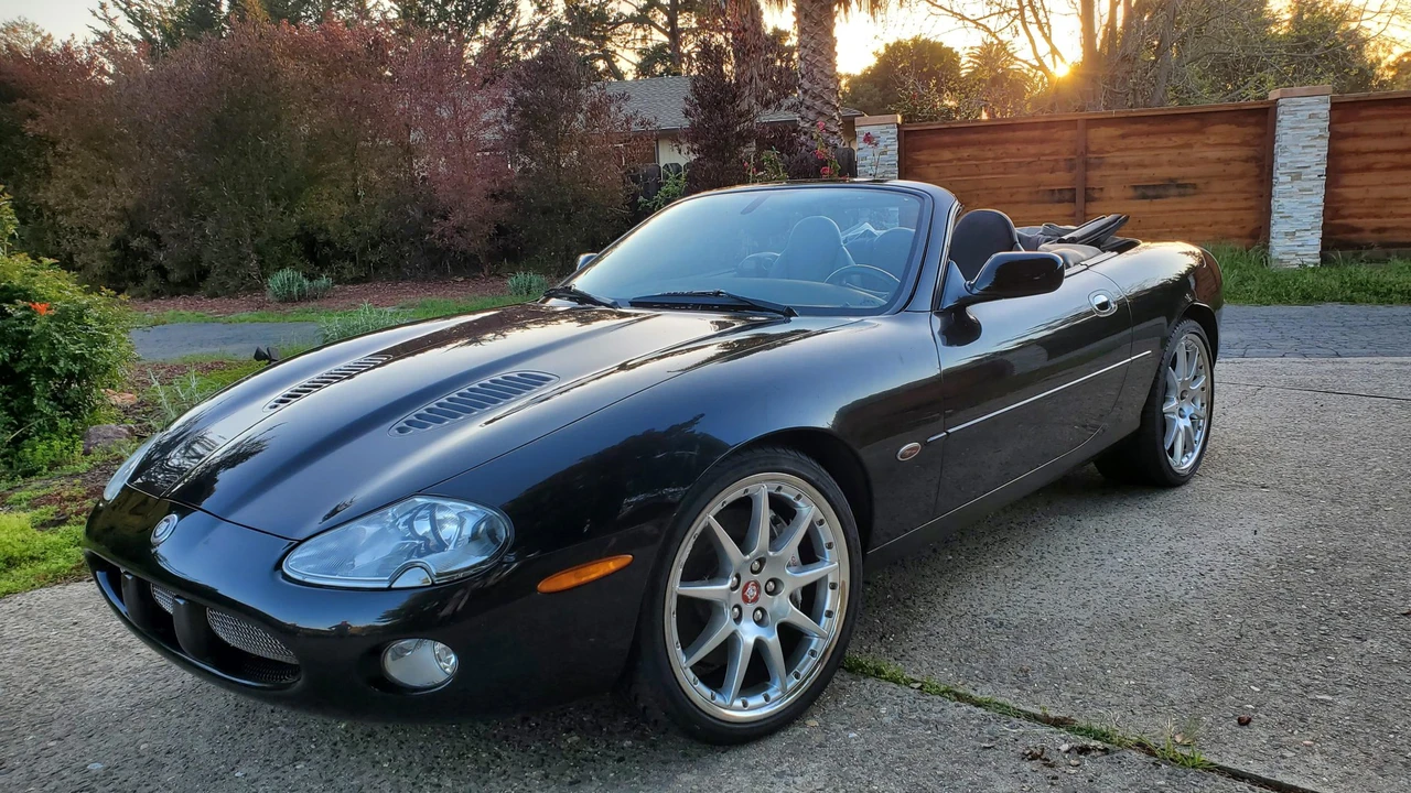2002 Jaguar X100 XKR - Image 7 of 31