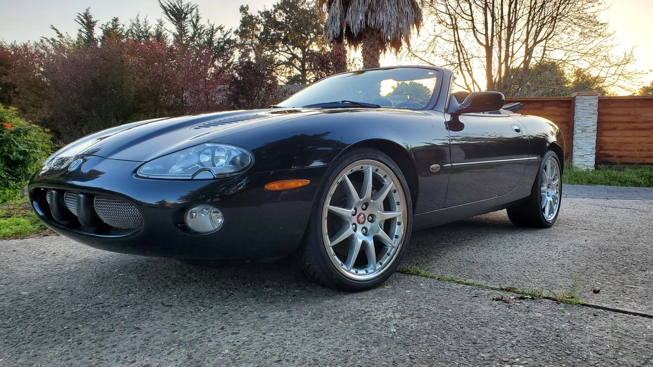 2002 Jaguar X100 XKR - Image 6 of 31