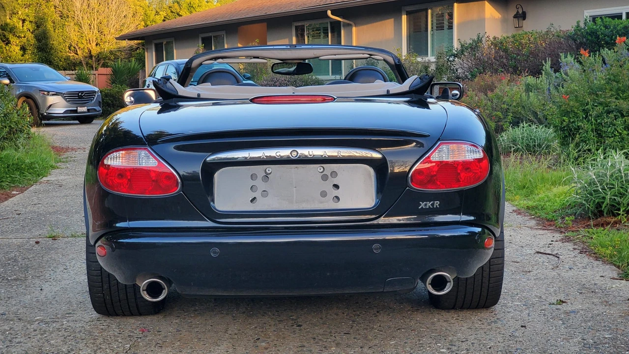 2002 Jaguar X100 XKR - Image 17 of 31