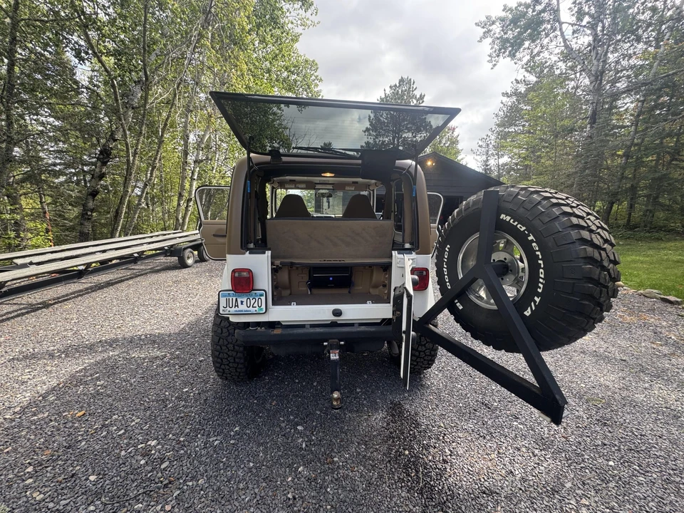 2002 Jeep TJ Wrangler - Image 14 of 31