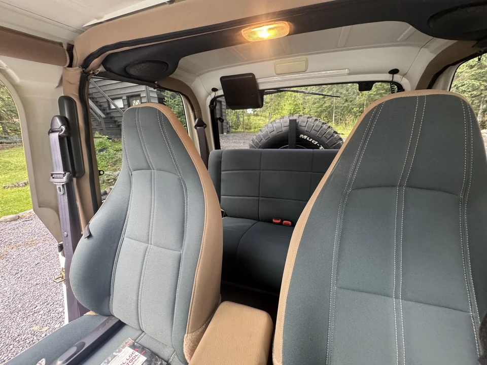 2002 Jeep TJ Wrangler - Image 28 of 31