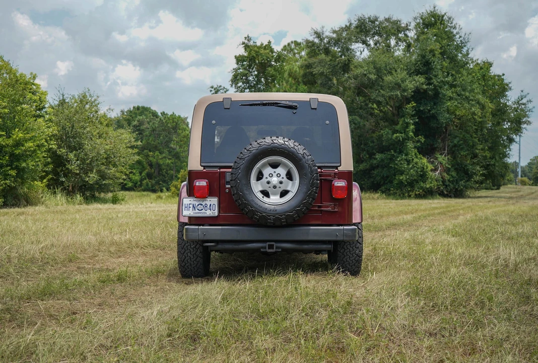 2002 Jeep TJ Wrangler - Image 9 of 31