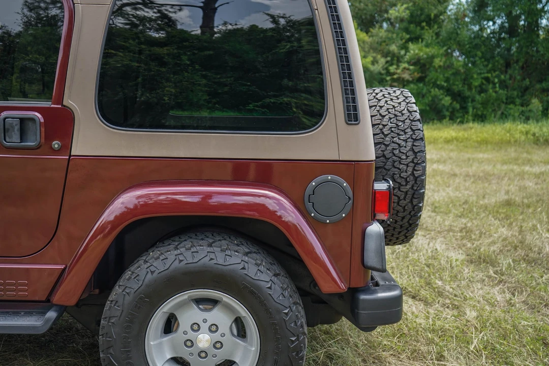 2002 Jeep TJ Wrangler - Image 25 of 31