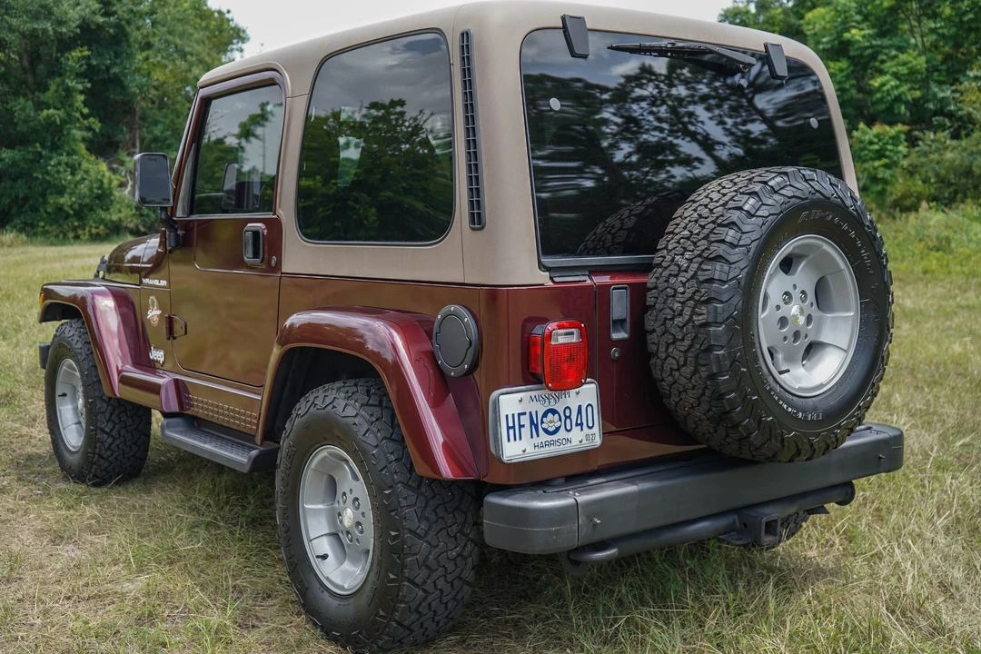 2002 Jeep TJ Wrangler - Image 28 of 31