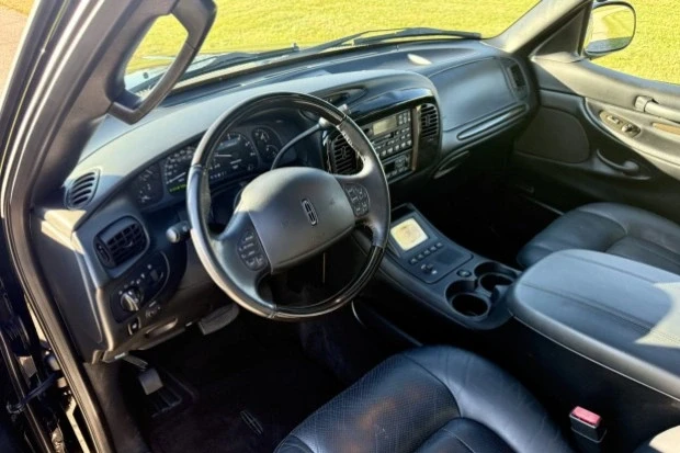 2002 Lincoln Blackwood - Image 6 of 7