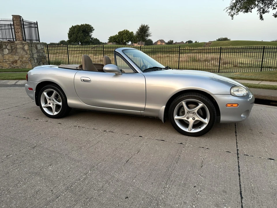 2002 Mazda NB MX-5 Miata - Image 21 of 31
