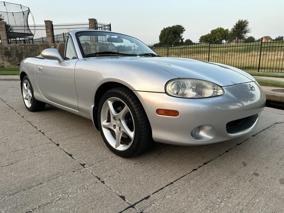 2002 Mazda NB MX-5 Miata - Image 24 of 31