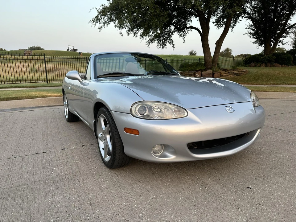 2002 Mazda NB MX-5 Miata - Image 26 of 31