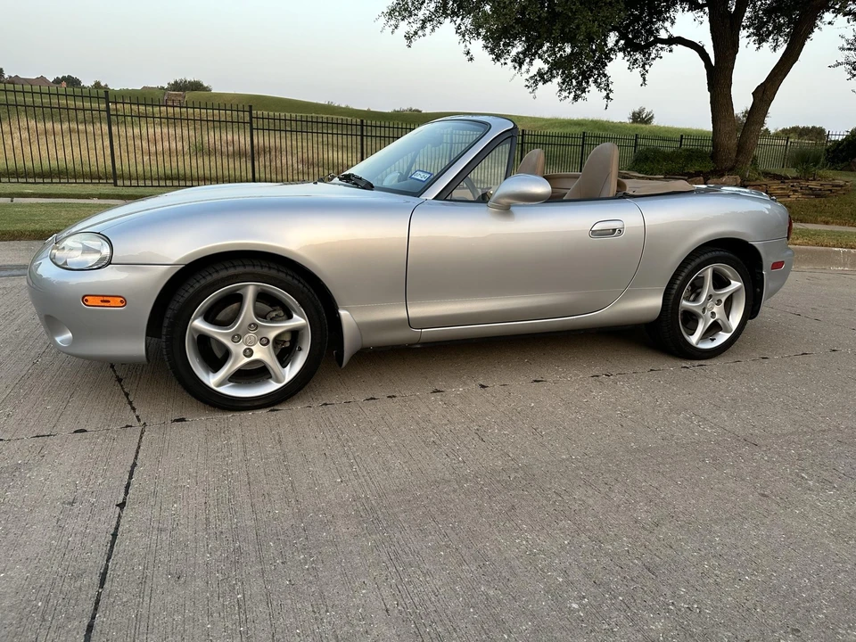 2002 Mazda NB MX-5 Miata - Image 6 of 31