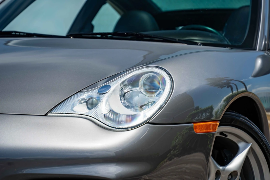 2002 Porsche 996 Carrera - Image 30 of 31