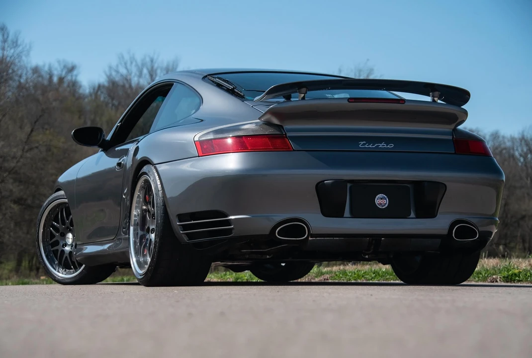 2002 Porsche 996 Turbo - Image 14 of 31