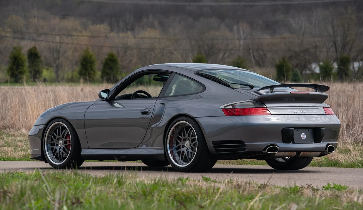 2002 Porsche 996 Turbo - Image 12 of 31