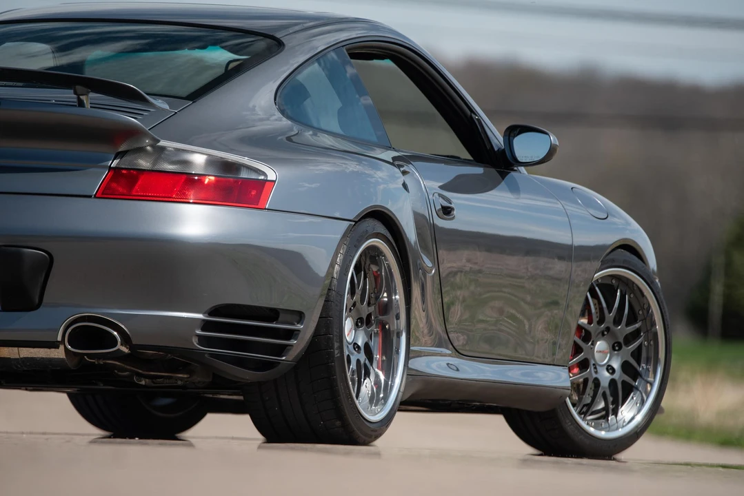 2002 Porsche 996 Turbo - Image 29 of 31