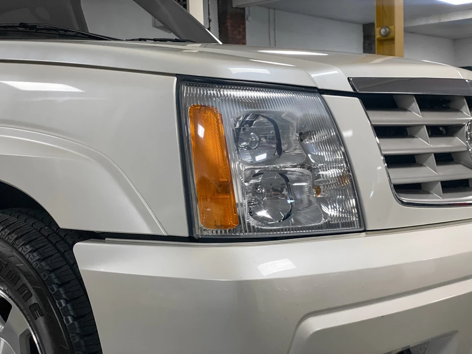 2003 Cadillac Escalade & EXT 2nd Gen - Image 17 of 31