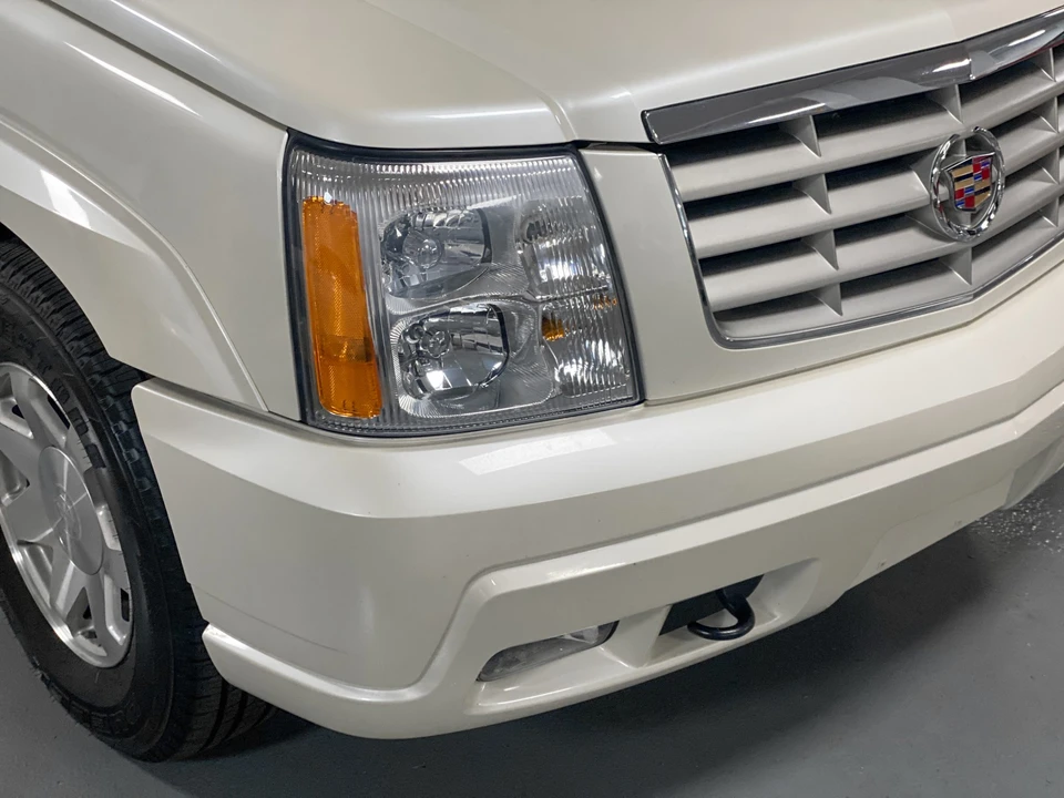 2003 Cadillac Escalade & EXT 2nd Gen - Image 16 of 31
