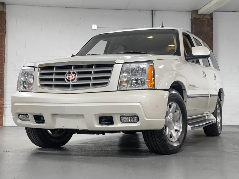 2003 Cadillac Escalade & EXT 2nd Gen - Image 2 of 31