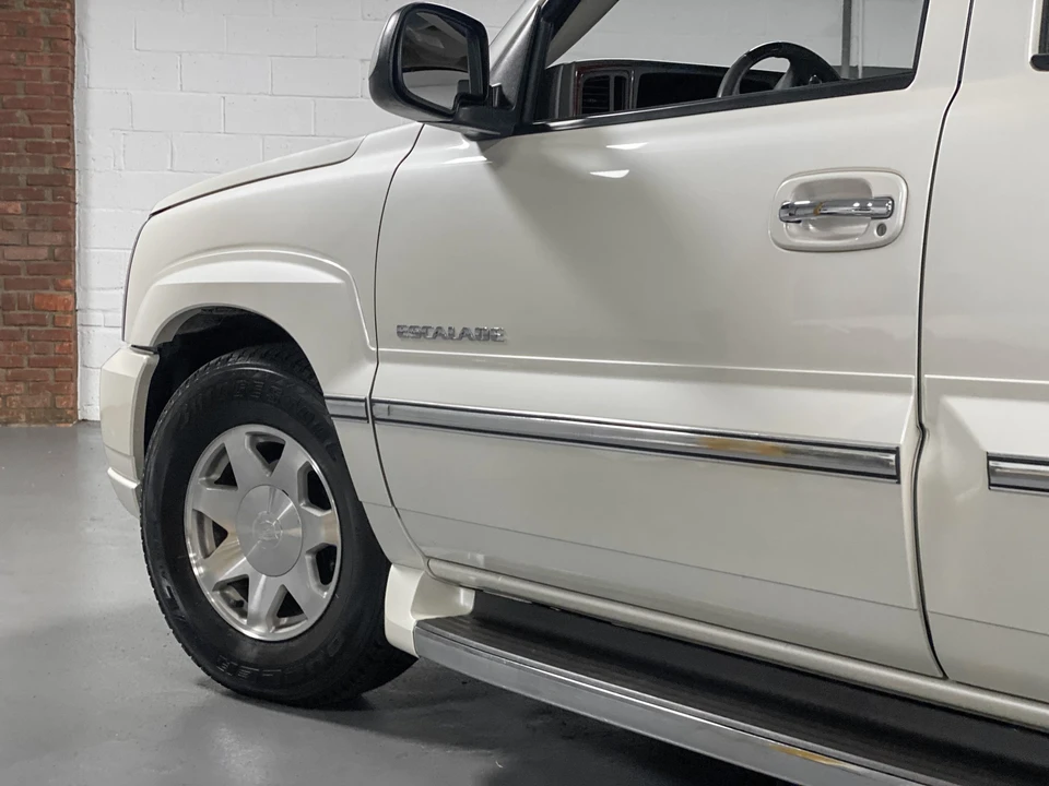 2003 Cadillac Escalade & EXT 2nd Gen - Image 26 of 31