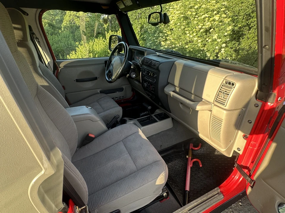 2003 Jeep TJ Wrangler - Image 29 of 31