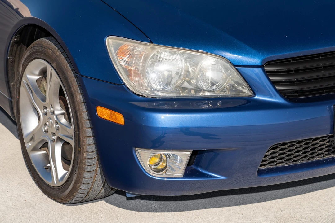 2003 Lexus IS 1st Gen - Image 10 of 31