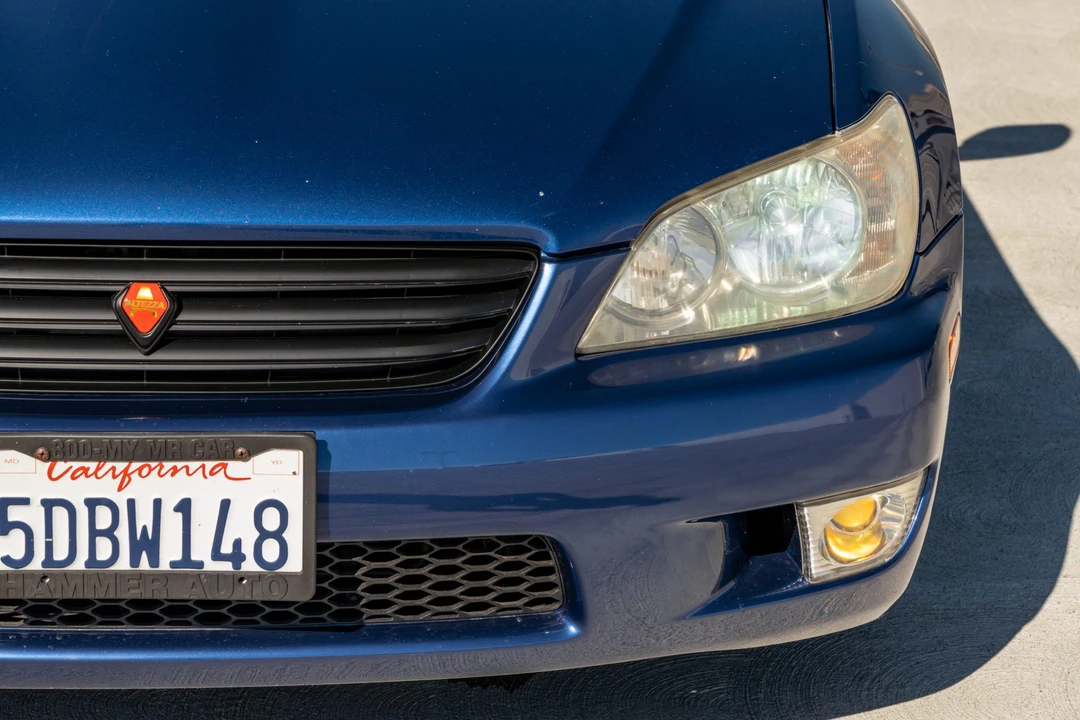2003 Lexus IS 1st Gen - Image 14 of 31
