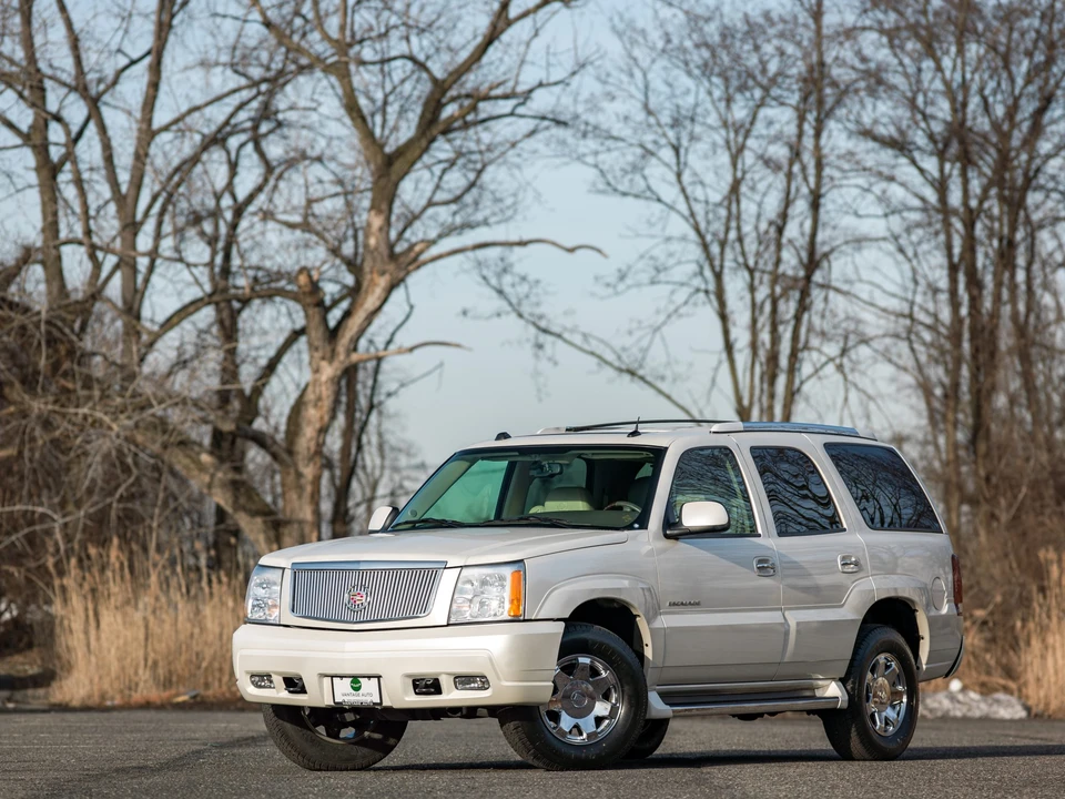 2004 Cadillac Escalade & EXT 2nd Gen - Image 2 of 31