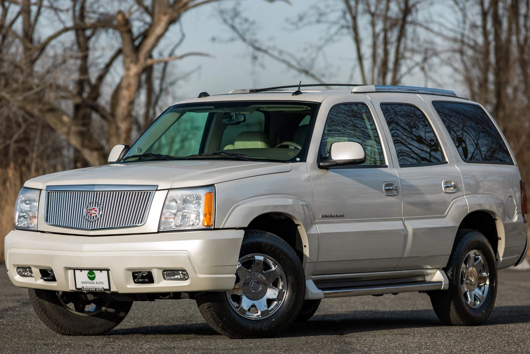 2004 Cadillac Escalade & EXT 2nd Gen - Image 3 of 31