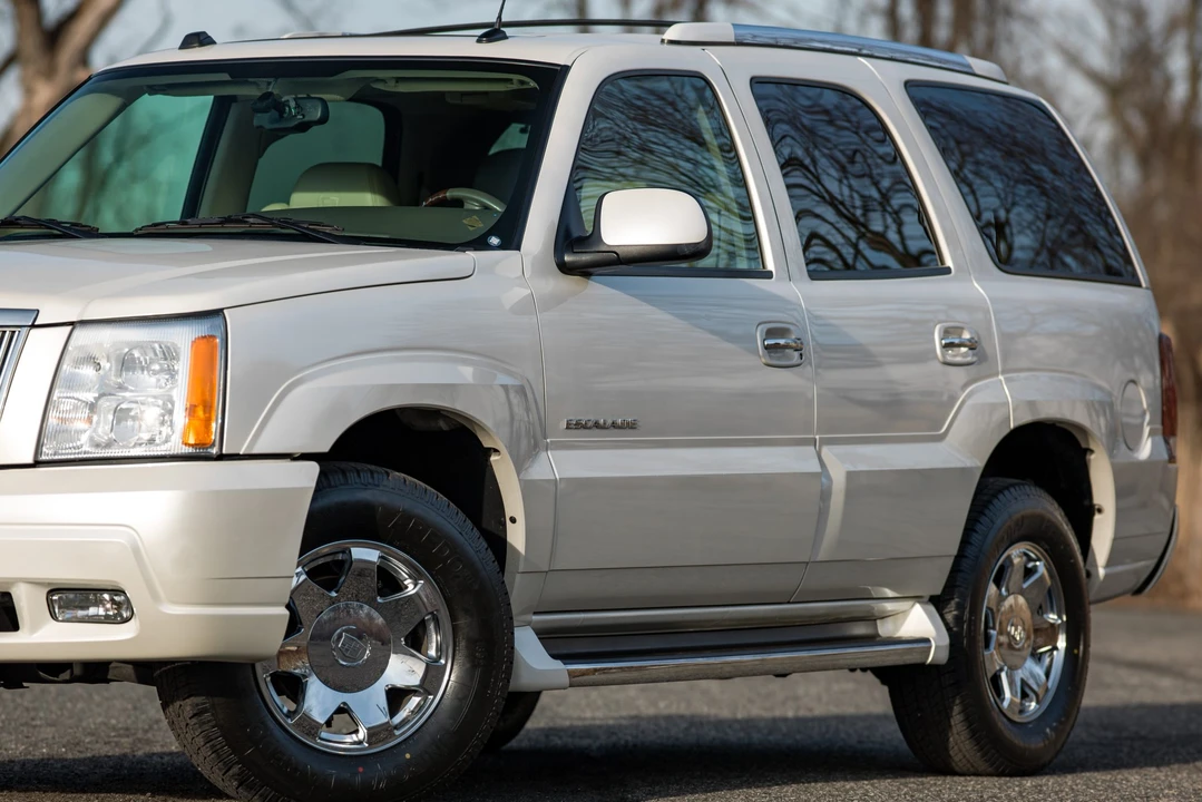 2004 Cadillac Escalade & EXT 2nd Gen - Image 24 of 31