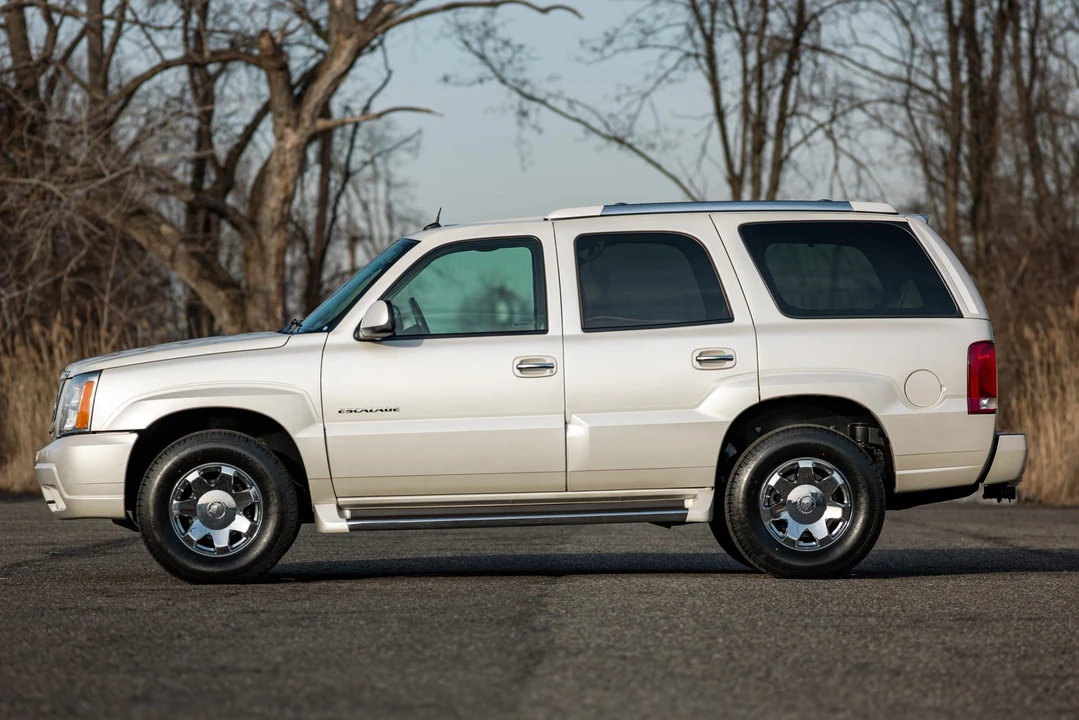 2004 Cadillac Escalade & EXT 2nd Gen - Image 7 of 31