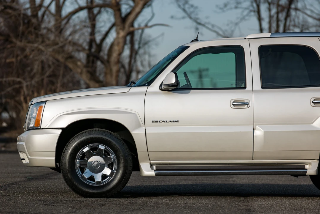 2004 Cadillac Escalade & EXT 2nd Gen - Image 25 of 31