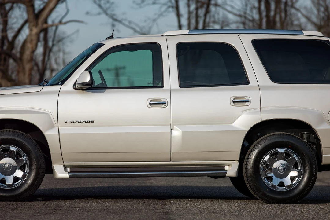 2004 Cadillac Escalade & EXT 2nd Gen - Image 26 of 31