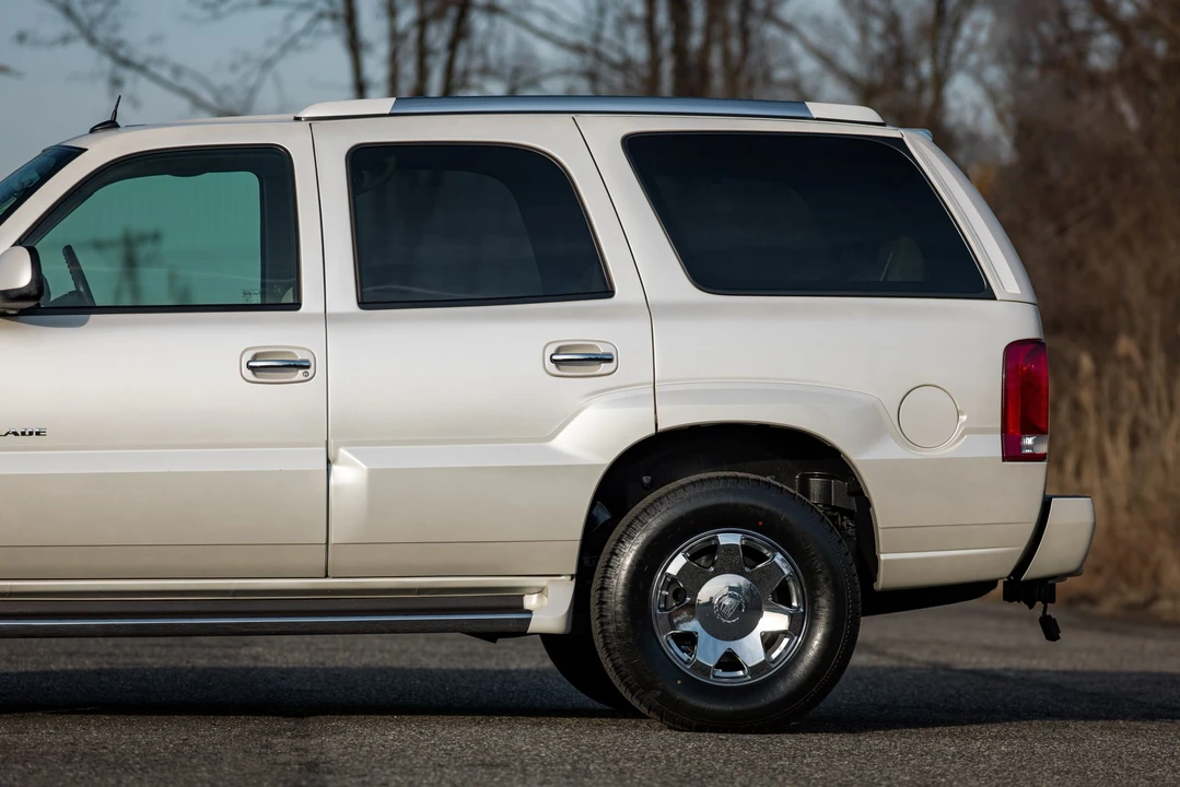 2004 Cadillac Escalade & EXT 2nd Gen - Image 27 of 31