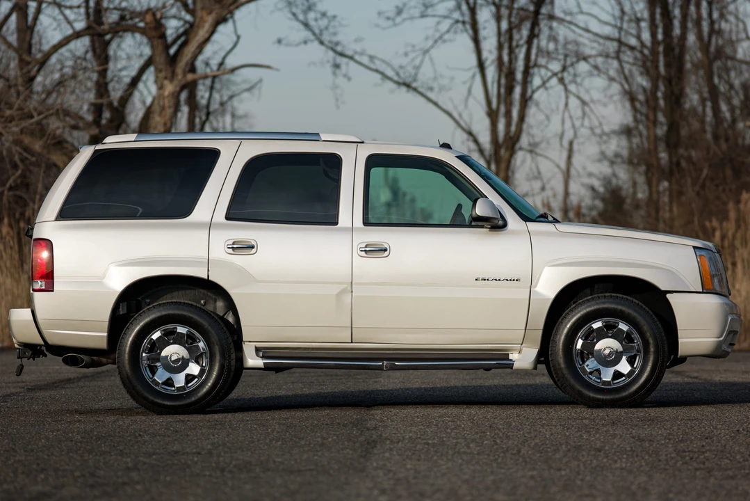 2004 Cadillac Escalade & EXT 2nd Gen - Image 13 of 31