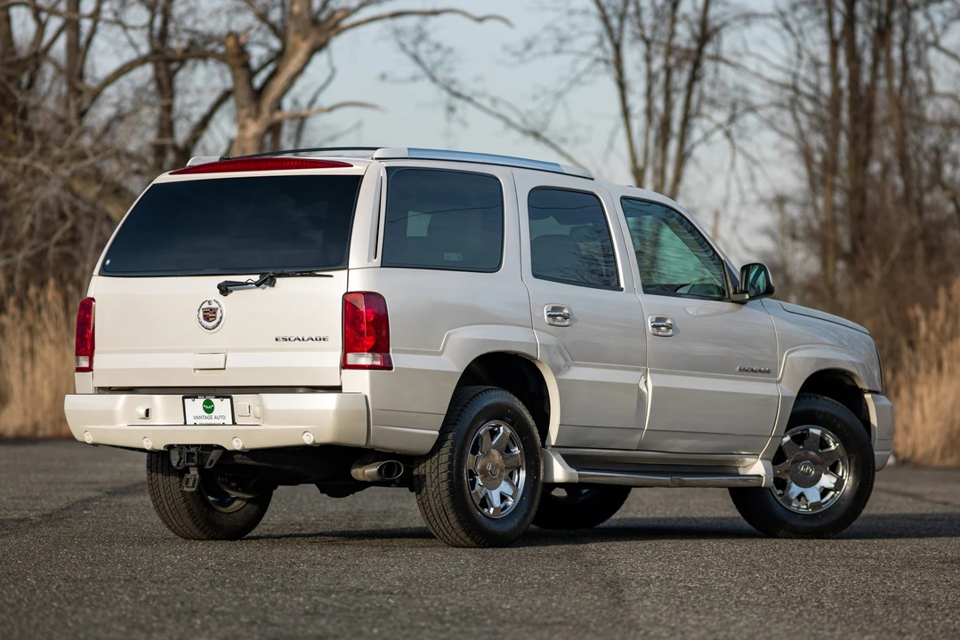 2004 Cadillac Escalade & EXT 2nd Gen - Image 11 of 31