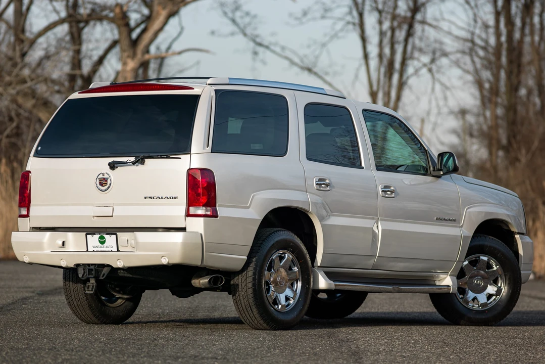2004 Cadillac Escalade & EXT 2nd Gen - Image 12 of 31