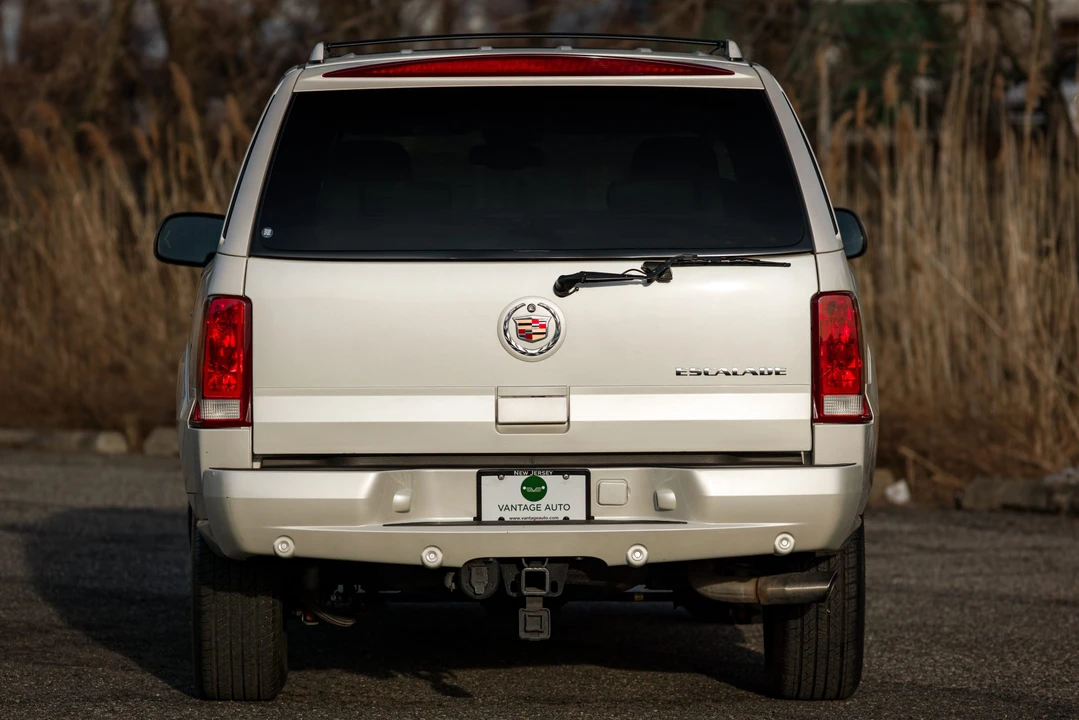 2004 Cadillac Escalade & EXT 2nd Gen - Image 8 of 31