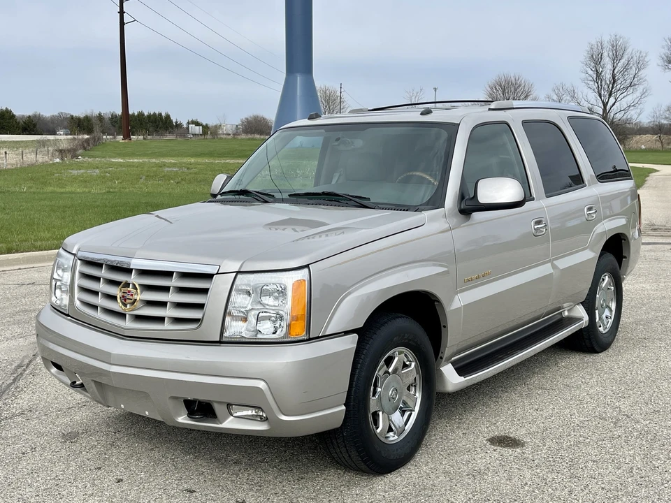 2004 Cadillac Escalade & EXT 2nd Gen - Image 4 of 31