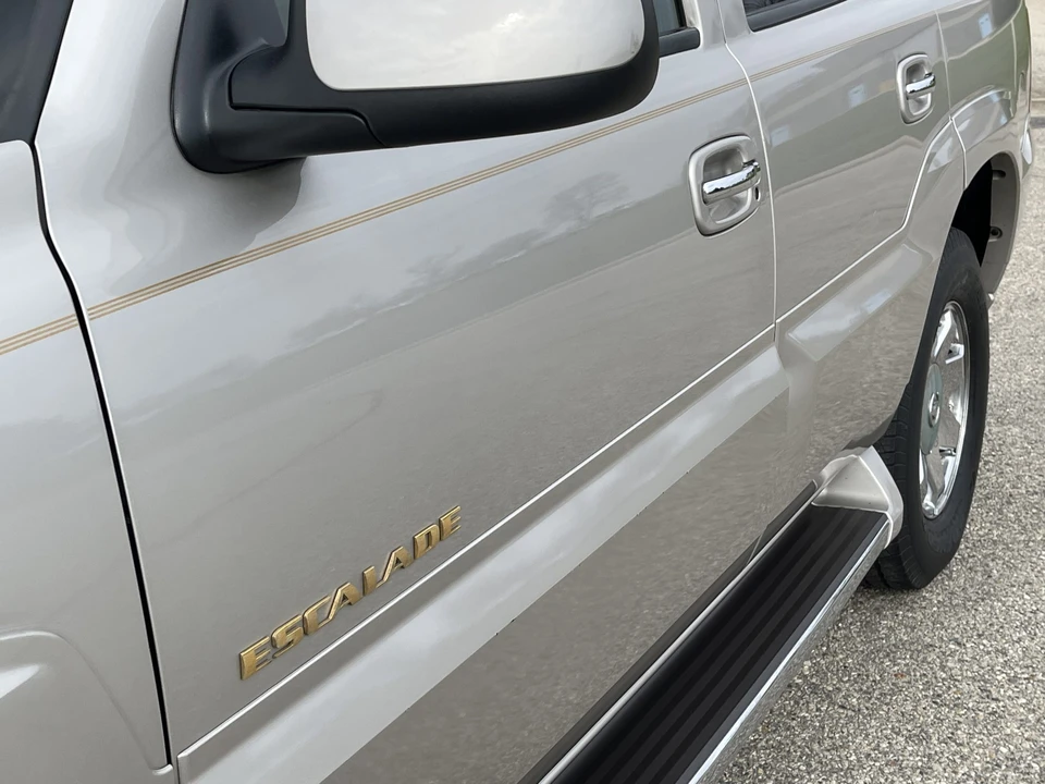 2004 Cadillac Escalade & EXT 2nd Gen - Image 31 of 31