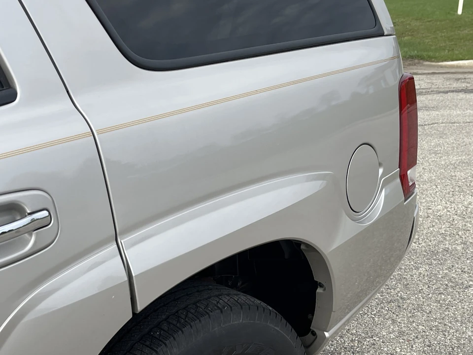 2004 Cadillac Escalade & EXT 2nd Gen - Image 29 of 31